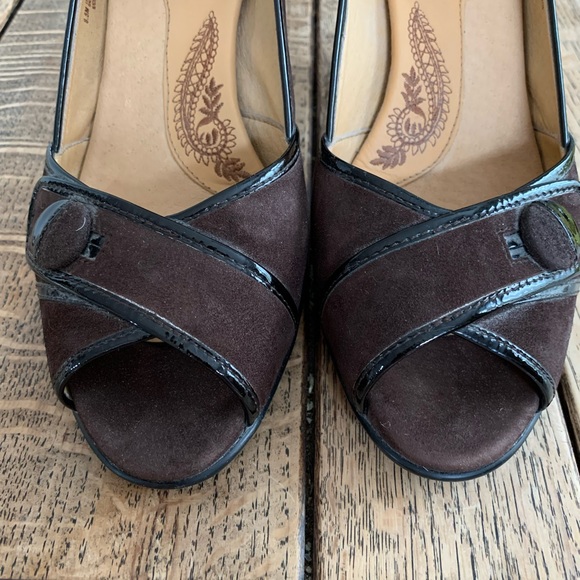 Brown leather suede open toe heels. - Picture 2 of 5